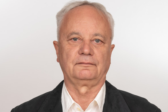 Pataki Tibor: A könyv ugyanúgy veszélyeztetett, mint a természet - INTERJÚ