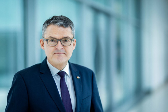 CDU-s politikus: Berlinnek is támogatnia kell Ukrajnát nagy hatótávolságú rakétákkal
