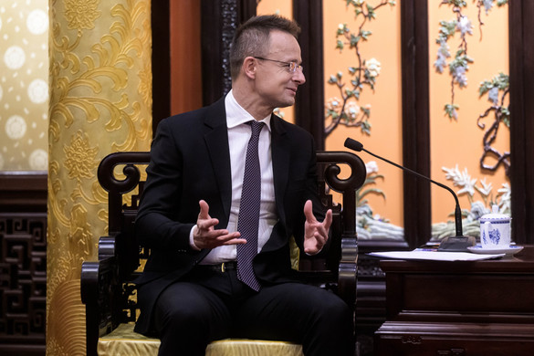 Szijjártó Péter: az Európai Unió veszíteni fog azon, ha riválisként tekint Kínára