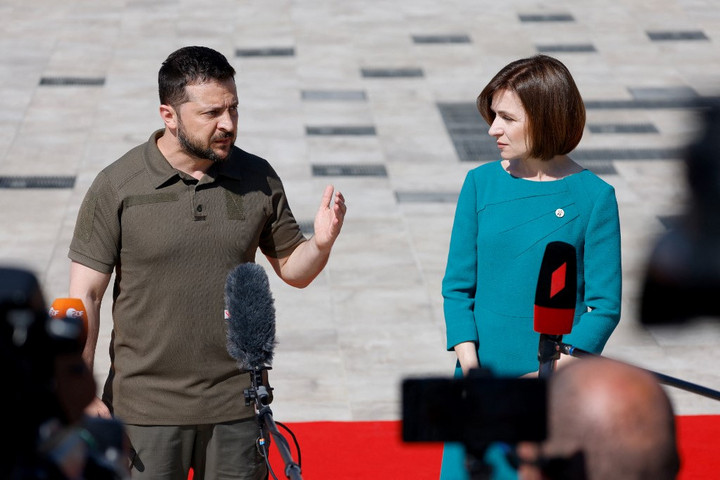 Fotó: LUDOVIC MARIN / AFP Negyvenhat ország vezetői tárgyalnak Moldovában, köztük Zelenszkij is