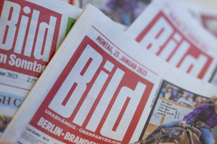 Mesterséges intelligencia váltja az újságírókat a Bildnél
