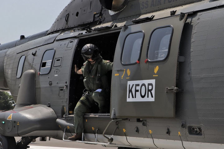 Fotó: Anadolu Agency via AFP/Eren Beksac Ha a KFOR nem segít, a szerb katonaság fog közbelépni Koszovóban