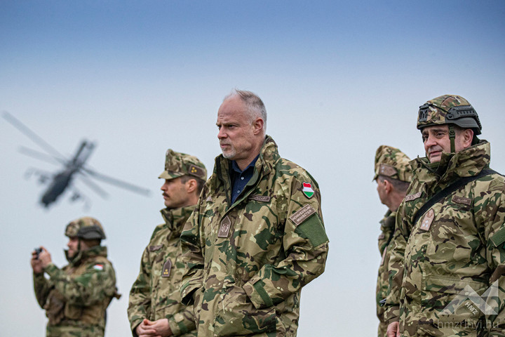 Fotó: MH Zrínyi Rendkívüli sajtótájékoztatót tart Szalay-Bobrovniczky Kristóf