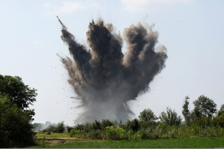 Pusztító kazettás bombákat adhat Amerika Ukrajnának?