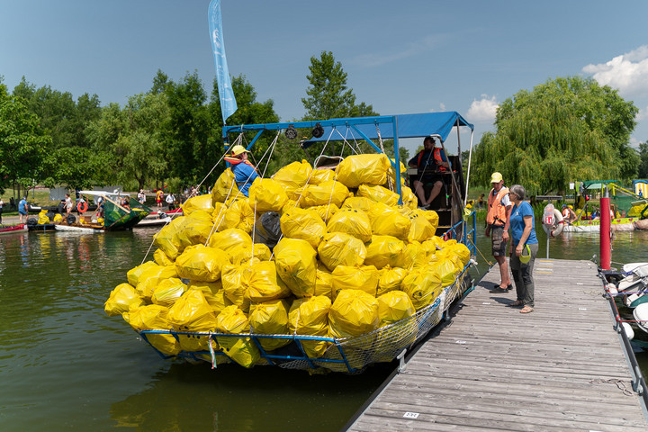 1500 zsáknyi szeméttől szabadult meg a Tisza-tó