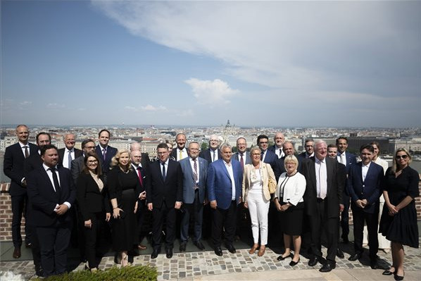 Fotó: MTI/Miniszterelnöki Sajtóiroda/Benko Vivien Cher Európai Konzervatívok tanácskoztak Budapesten