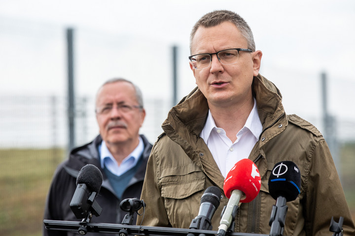 Fotó: MTI/Rosta Tibor Rétvári Bence: Befejeződött a déli határzár megerősítése