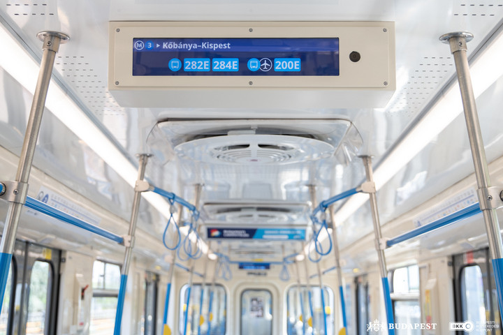 Fotó: Facebook/BKK - Budapesti Közlekedési Központ Ember esett a metró alá a 3-as metró vonalán