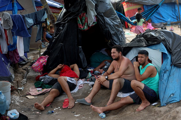Horvátország nem hagyja, hogy a migránsok feltorlódjanak az országban