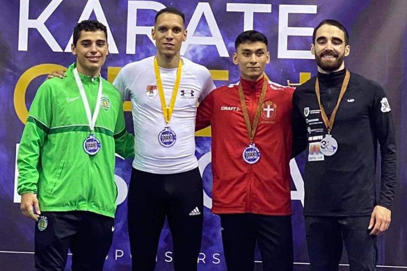 Tadissi Yves Martial aranyérmes a lisboai Karate Openen