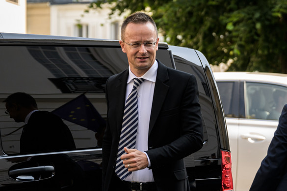 Szijjártó: Az Európai Unióban továbbra is az ukrajnai háború katonai megoldását sürgetik