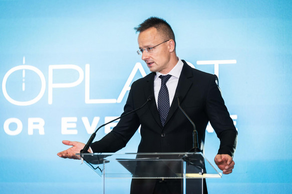 Szijjártó Péter: A kormány továbbra is kiemelten támogatja a nemzetközi piacokon versenyképes vállalatokat