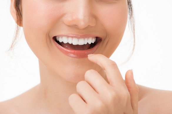 Öt tipp a fehérebb fogakért: hétköznapi dolgok, amelyekre biztosan nem is gondolt