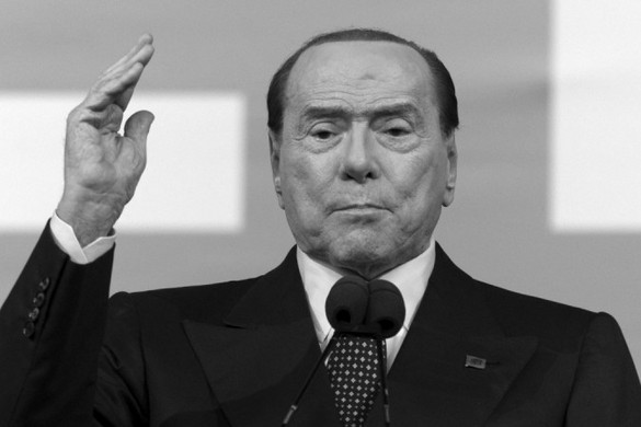 Orbán Viktor részt vesz Silvio Berlusconi búcsúztatásán