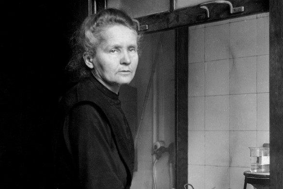 Marie Curie teste annyira radioaktív volt, hogy egy ólommal bélelt koporsóba temették