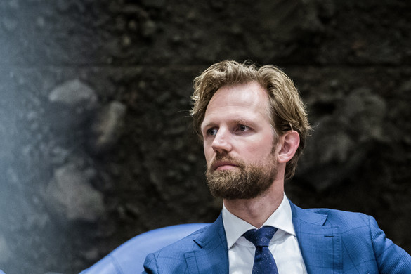 Lemondott a holland oktatási miniszter