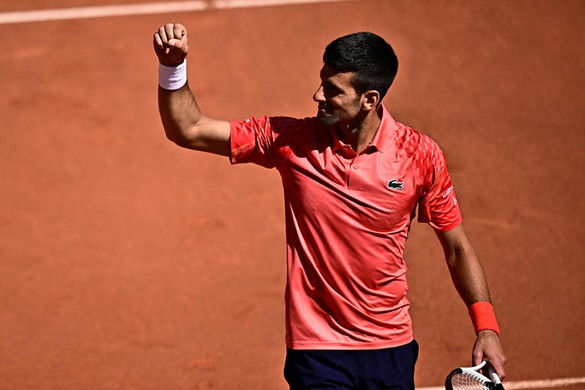Roland Garros: Djokovics újabb győzelmével történelmet írt