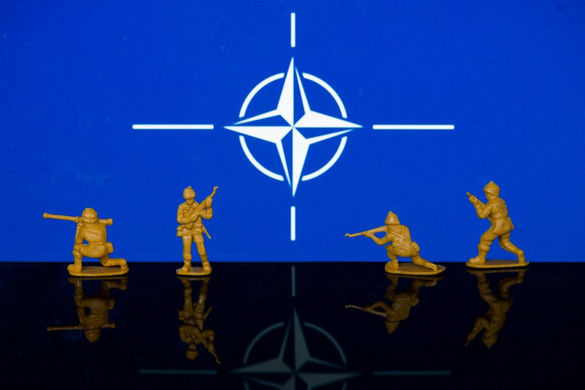 Kínai nagykövet: Ott nem lehet béke, ahol a NATO kinyújtja ördögi mancsait