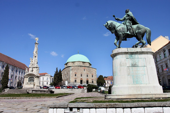 Óvoda és bölcsőde felújítását kezdték meg Pécs nyugati városrészében