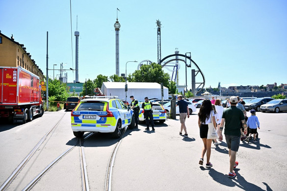 Kisiklott egy hullámvasút Svédországban