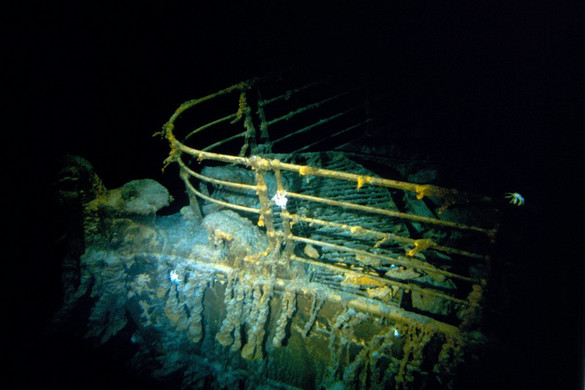 Tovább folyik a Titanic roncsaihoz indult, eltűnt merülőhajó utáni lázas kutatás