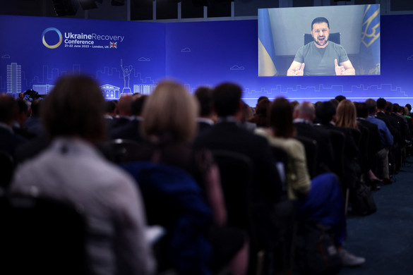 Több mint 60 milliárd dollár pénzügyi segítséget ígértek Kijevnek a londoni Ukrajna-konferencia résztvevői