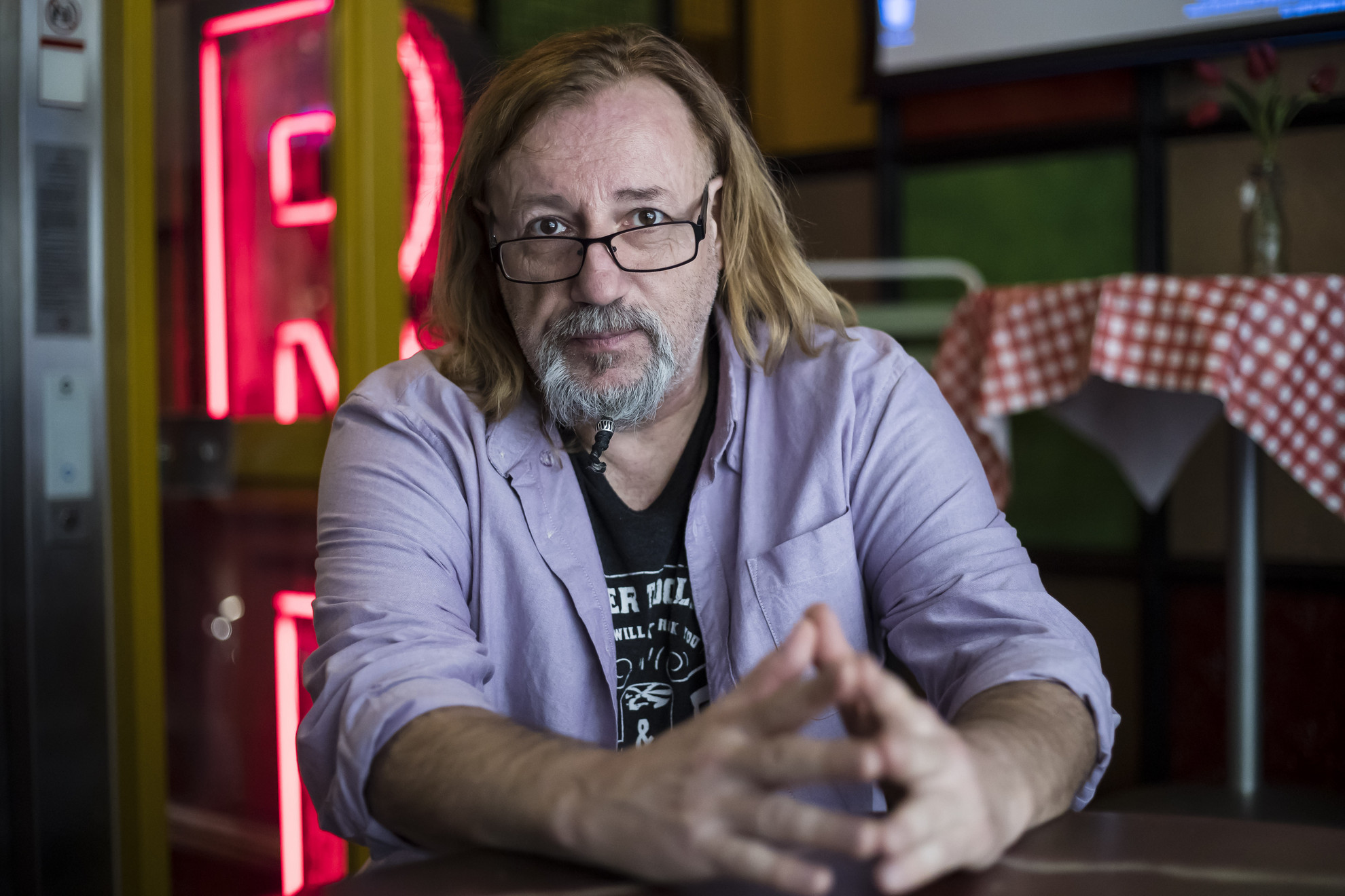 Klacsán Gábor filmrendező, a MIGAFilm-csoport vezetője a film és a reklám eszközeivel járul hozzá a háztáji fajtákat mentő törekvésekhez