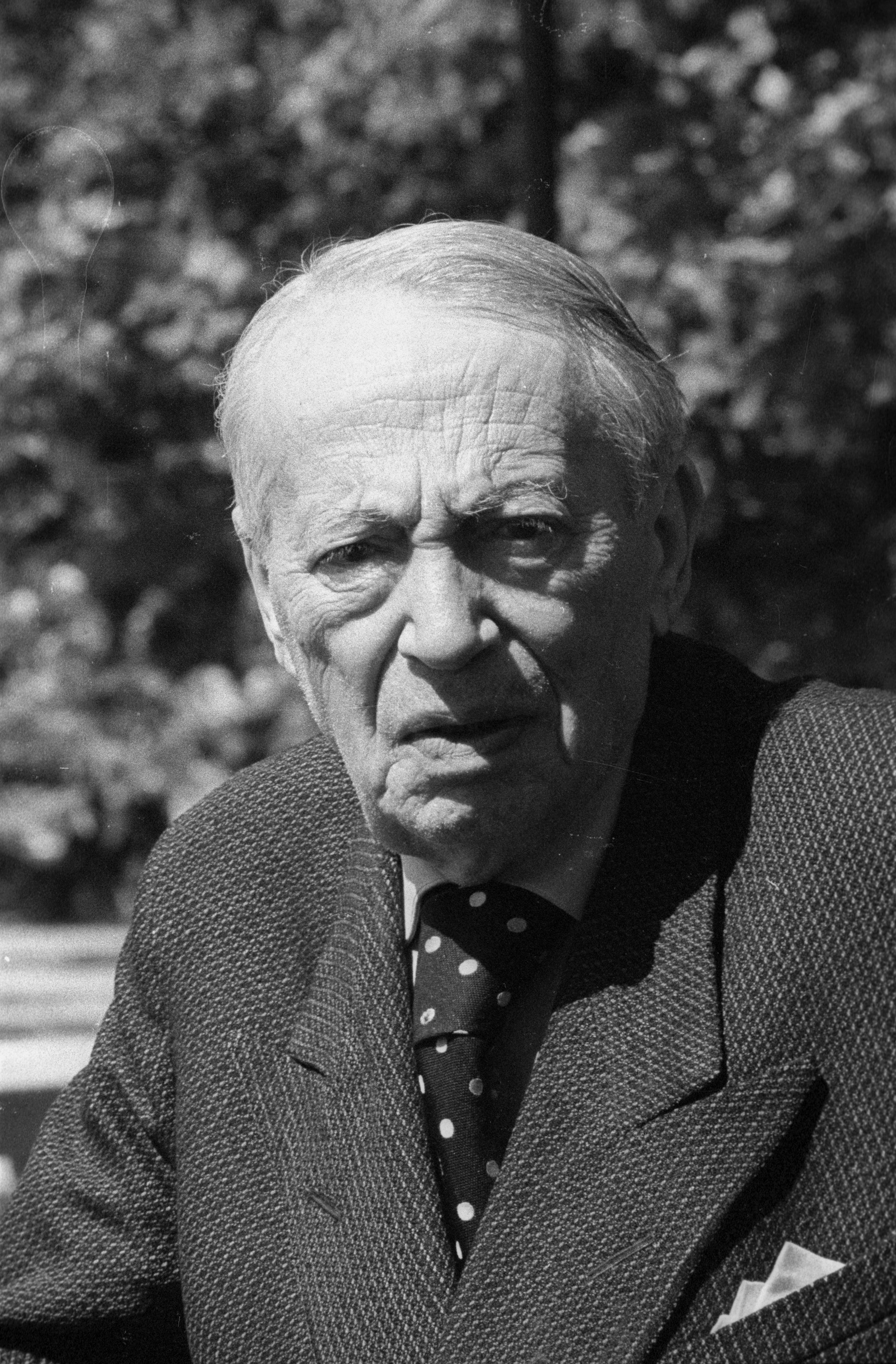 A megözvegyült Gózon Gyula 1964-ben