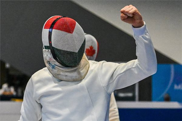 Három magyar férfi párbajtőröző vívhat tovább az olimpiai kvalifikációs világbajnokságon