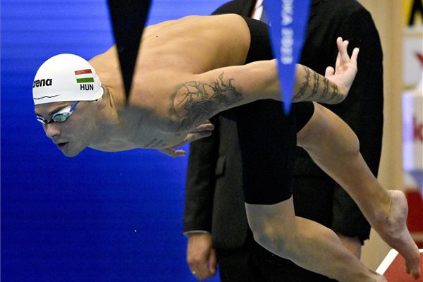 Holló nyolcadik 400 méter vegyesen, megdőlt az utolsó Phelps-rekord