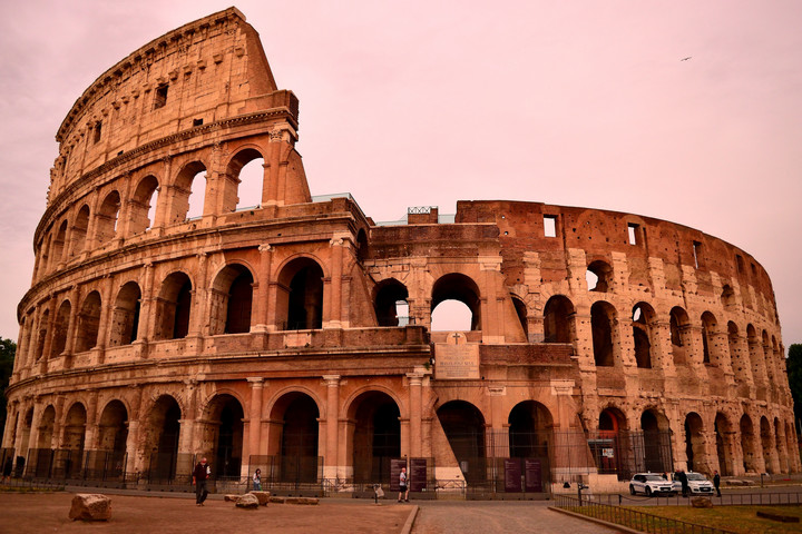 Fotó: NorthFoto Teljes nagyságában lemásolják a Colosseumot + VIDEÓ