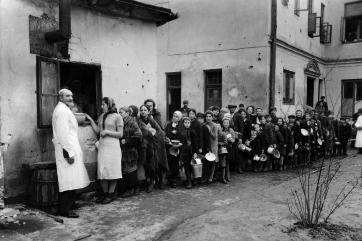 Döbbenetesen ép műhelyt találtak az egykori varsói gettó területén