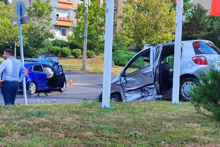 Fotó: kékvillogo.hu 90 éves asszony okozott balesetet