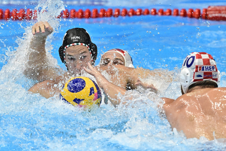 Fotó: Istvan Derencsenyi/World Aquatics/MVLSZ A sima meccs a hajrában szoros lett: Magyarország–Horvátország 12–10
