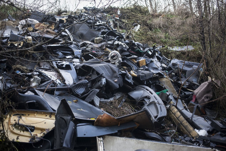 Fotó: NurPhoto via AFP/NurPhoto/Maciej Luczniewski Lengyelország panaszt nyújtott be az Európai Bizottsághoz a Németországból odaszállított hulladék miatt
