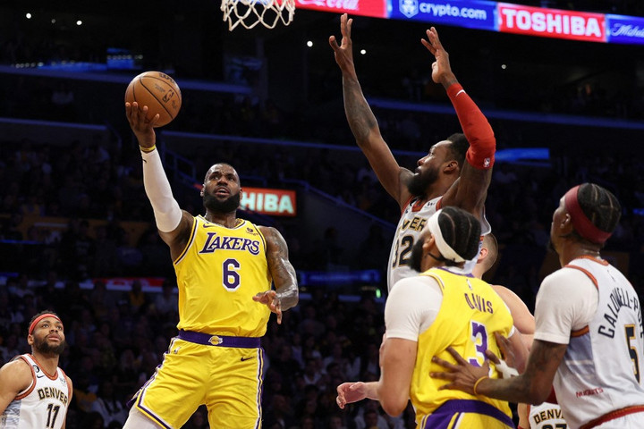 Fotó: Getty Images via AFP/Getty Images North America/Harry How LeBron James folytatja pályafutását