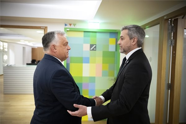 Fotó: MTI/Miniszterelnöki Sajtóiroda/Benko Vivien Cher Napirenden a konzervatív politika szerepe és lehetőségei