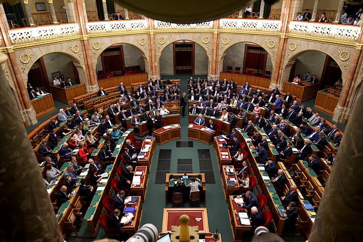 Fotó: MH/Purger Tamás Nemzetközi egyezményeket hirdethet ki a parlament
