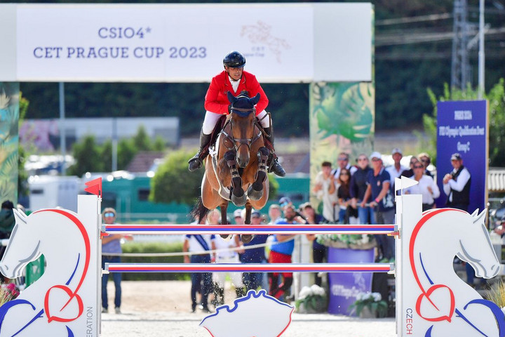 Csak nézheti a magyar díjugrató válogatott a párizsi olimpiát