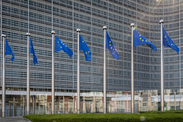 Európa-szerte háborognak Brüsszel birodalmi törekvései miatt
