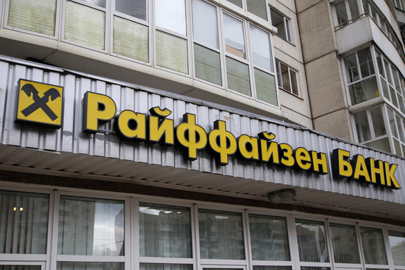 Az osztrák Raiffeisen Bank elhalasztja a kivonulást Oroszországból