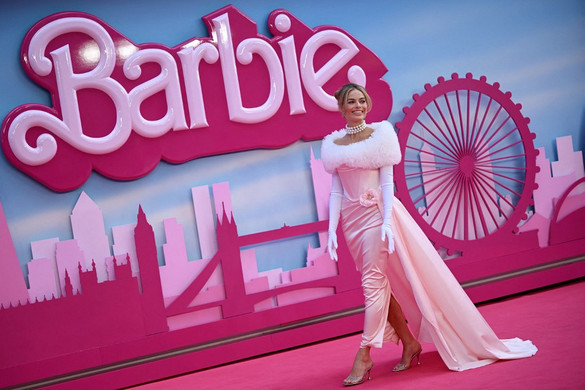 Tömegesen jelentkeznek be a plasztikai sebészekhez a Barbie-mánia miatt