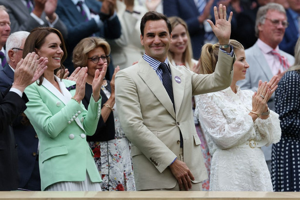 Wimbledon – Roger Federert köszöntötték a centerpályán