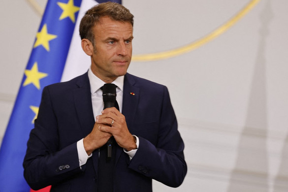 Macron a zavargások idejére lekapcsolná a közösségi médiát