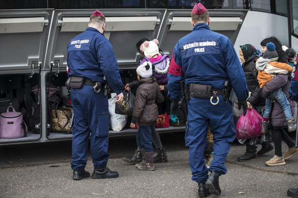 Több mint tizenötezren érkeztek Ukrajnából pénteken