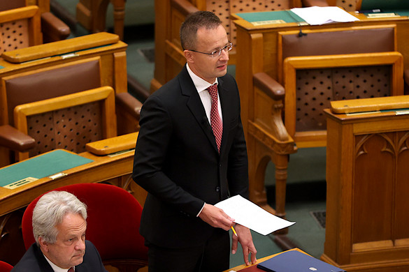 Szijjártó Péter: A franciaországi események jól mutatják a nyugat-európai integrációs törekvések kudarcát + VIDEÓ
