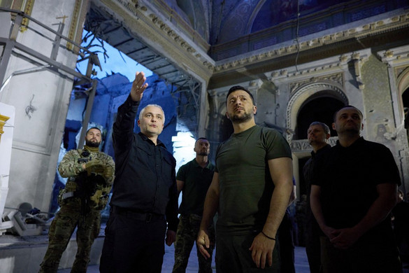 Ukrán elnök: Tartós győzelmet kell aratni Oroszország felett