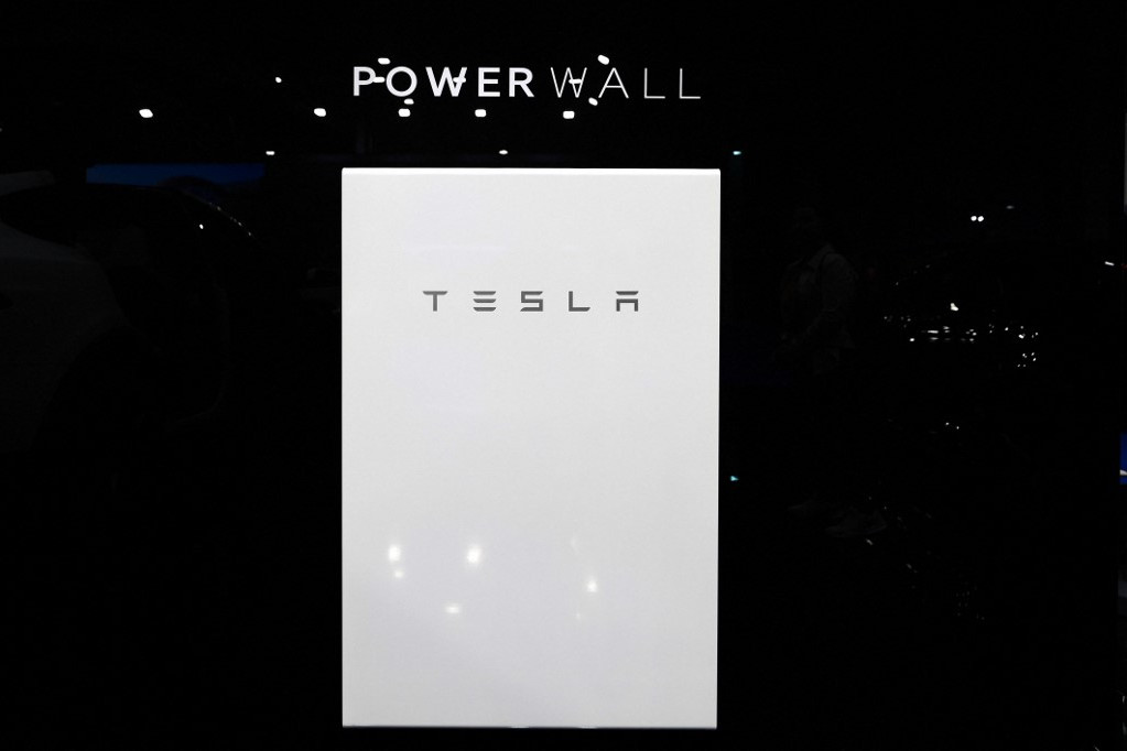 ukrajna-t-bb-mint-500-nagy-teljes-tm-ny-tesla-powerwall-akkumul-tort