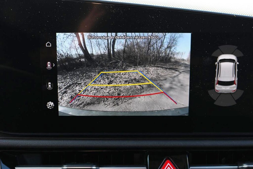 Kia Niro HEV parkolás asszisztens