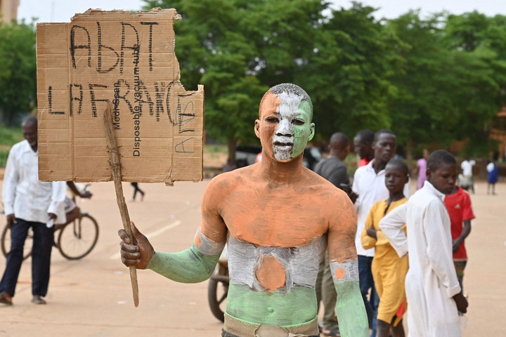 Francia légiósok végeztek Togo és Mali elnökével